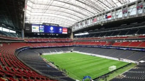 横扫曼联、国米、米兰豪门防线，巴黎FC豪掷2500万揽获兰斯中场名将扎比加盟！